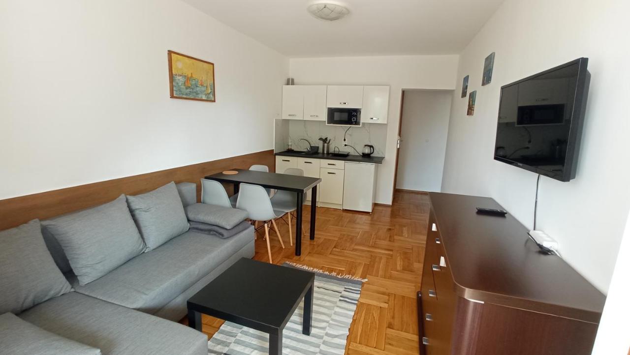 Aga Apartment